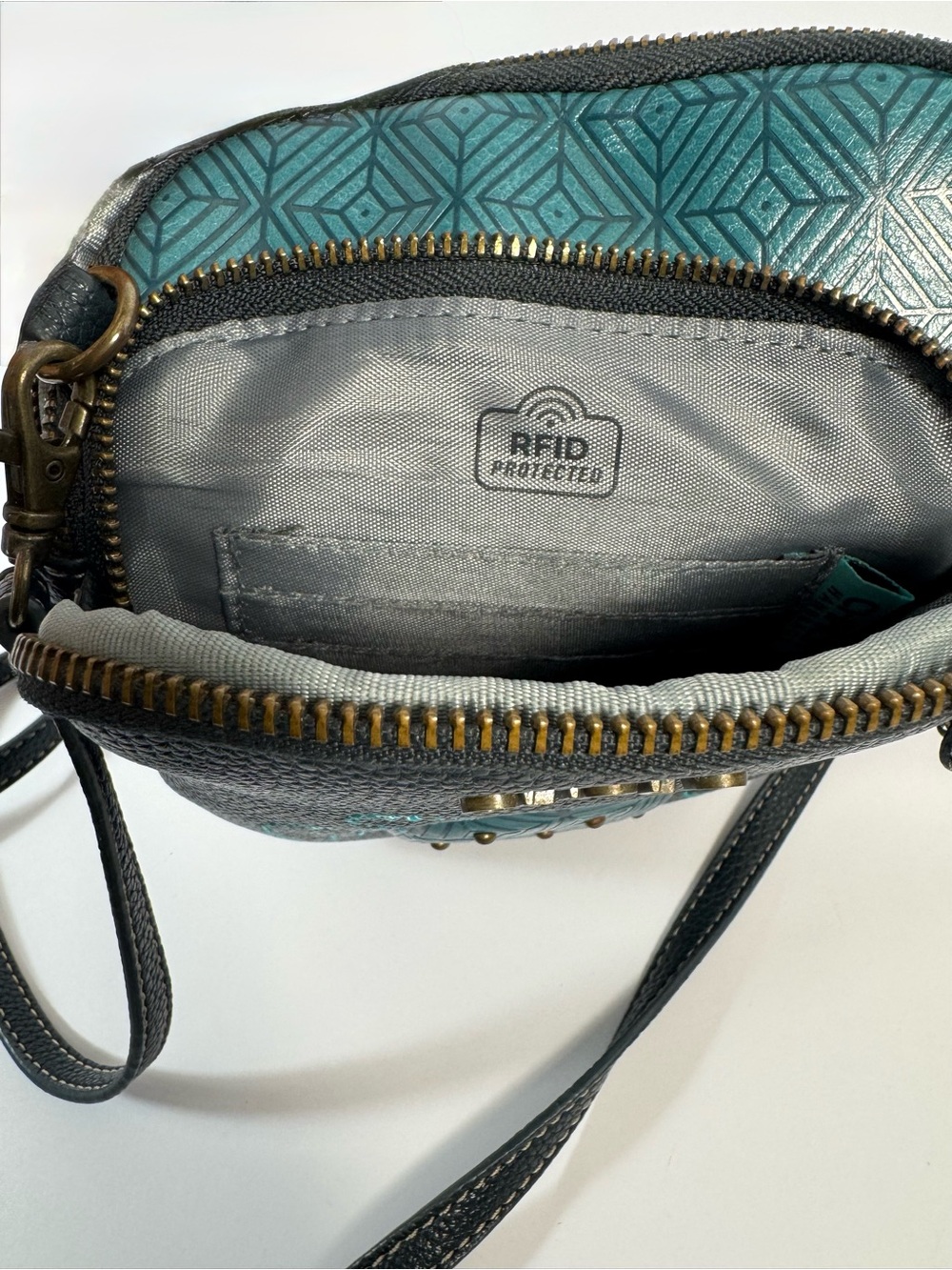 Chala Teal Turtle Crossbody Purse - Picture 9 of 14